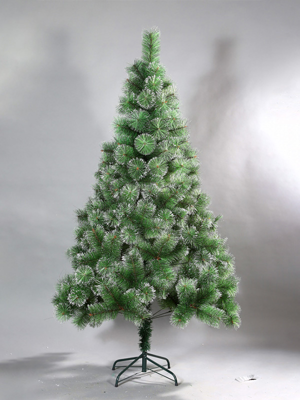 Normaler Weihnachtsbaum 9A3A8680