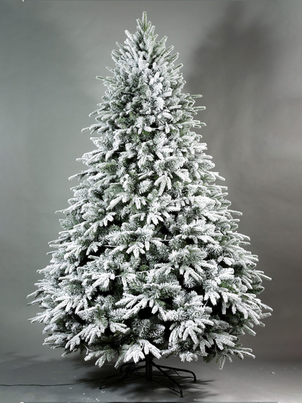 Weihnachtsschneebaum 9A3A8582